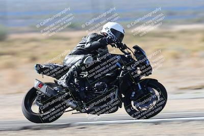 media/Nov-16-2025-Race Pace (Sun) [[8c5fa54630]]/Verified Riders/3-Turn 14 (1045am)/